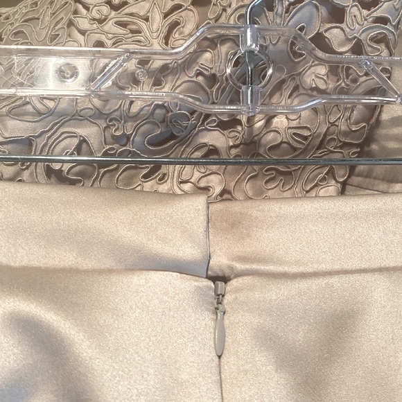 SUPER SLEEK 3 PC SUIT&GORGEOUS W/LACE BOUSTIERRE,SATIN SKIRT;CHIC BOLERO JACKET - Picture 6 of 12